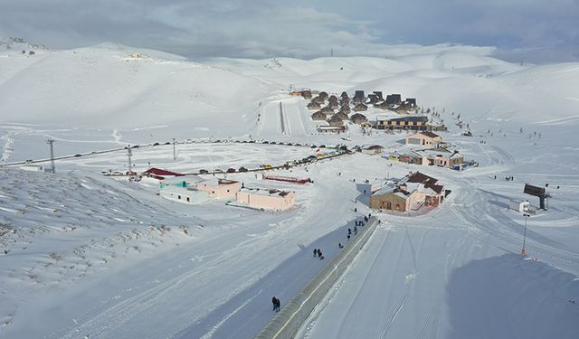 Kahramanmaraş Yedikuyular Kayak Merkezi’nde Kar Kalınlığı 94 cm