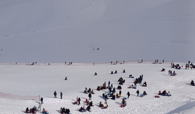 Kahramanmaraş Yedikuyular’da kayak sezonu tam gaz başladı
