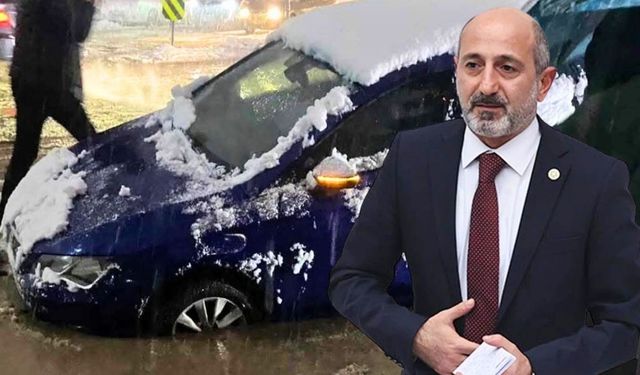 Kahramanmaraş’ta Araçlar Çukura Düşüyor, Öztunç Belediyeyi Eleştirdi