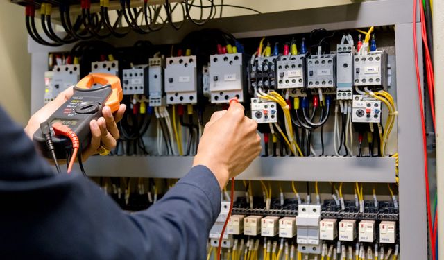 Kahramanmaraş’ta Elektrik Tesisatçılarını İlgilendiren Yönetmelik Yayımlandı