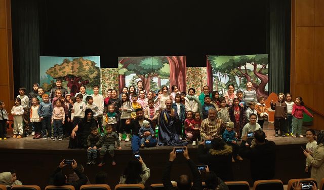 Kahramanmaraş’ta “Gizemli Yolculuk” tiyatrosu çocuklarla buluştu