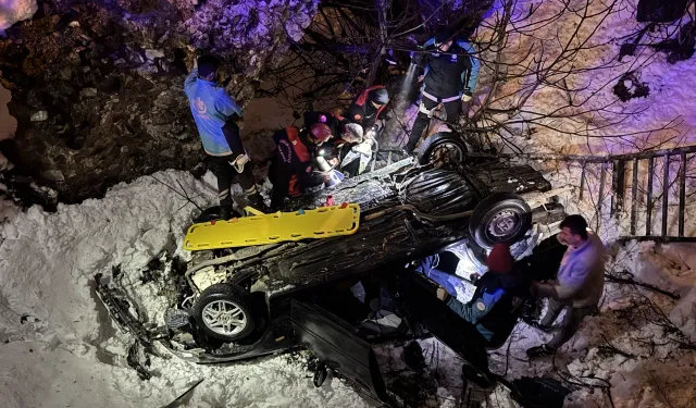 Kahramanmaraş’ta köprüden uçan otomobil kazasında genç can verdi