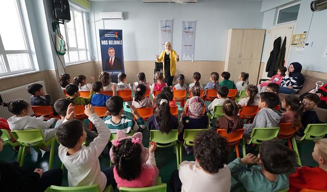 Kahramanmaraş’ta miniklere özel masal dinletisi