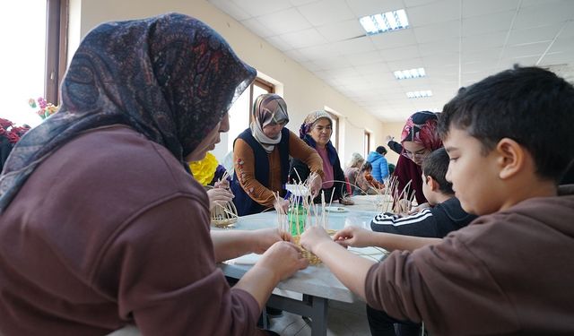 Kahramanmaraş’ta sepet atölyesi aileleri bir araya getirdi
