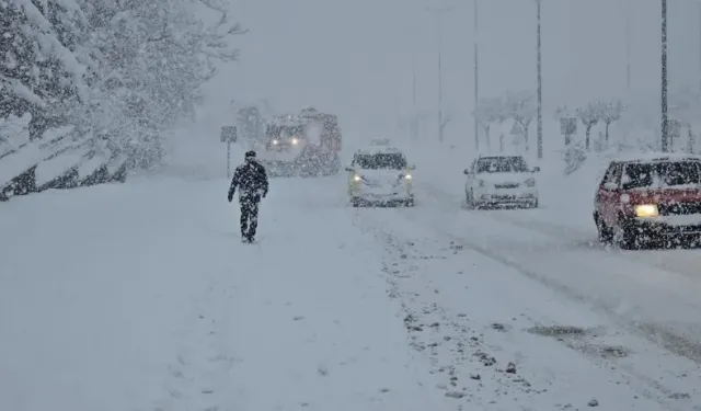 Kar Nedeniyle 56 İlde Okullar Tatil Edildi
