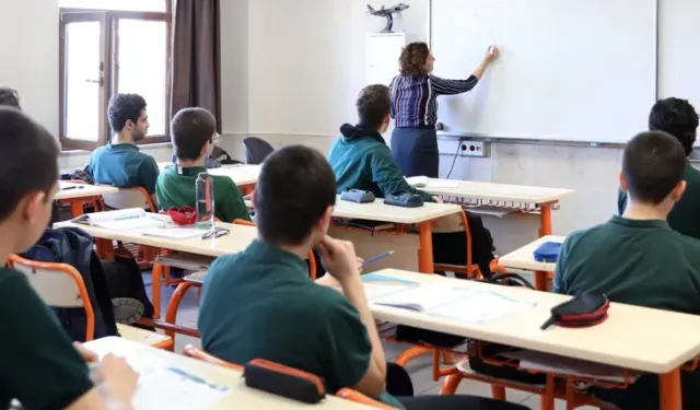 Öğretmenlerin Yer Değiştirme Takvimi Açıklandı: MEB 2026 Süreci Başlıyor