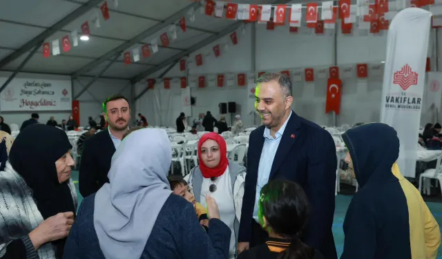 Başkan Toptaş, Ramazan’ın bereketini vatandaşlarla paylaştı