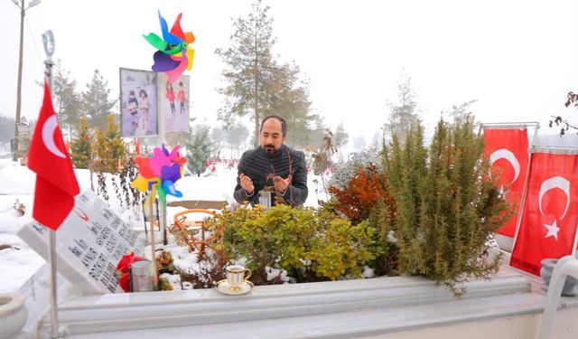 Depremde eşi ve 2 çocuğunu kaybeden baba: Bir acının bekçisi oldum, varken kıymet bilin