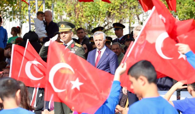 Kahramanmaraş’ta okullarda yeni dönem “Bayrak Sevgisi” temasıyla başladı