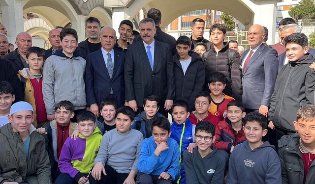 İçişleri Bakanı Çiftçi’ye Kahramanmaraşlıların yoğun ilgisi