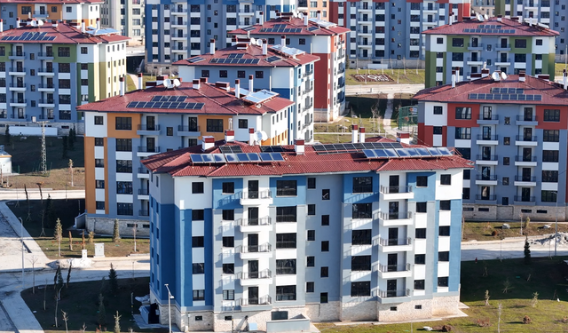 Kahramanmaraş Afşin'de 370 sosyal konut teslim edildi