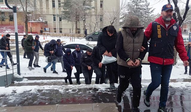 Kahramanmaraş dahil 29 ilde siber dolandırıcılık operasyonu; 68 gözaltı