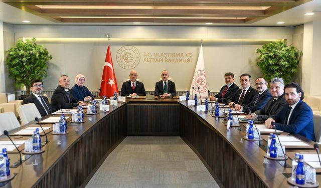 Kahramanmaraş Milletvekilleri, Bakan Uraloğlu ile şehir yatırımlarını masaya yatırdı