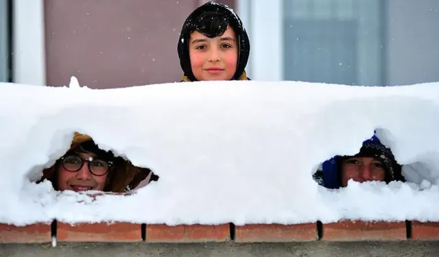 Kahramanmaraş’ın 5 İlçesinde Kar Nedeniyle Eğitime 1 Gün Ara Verildi