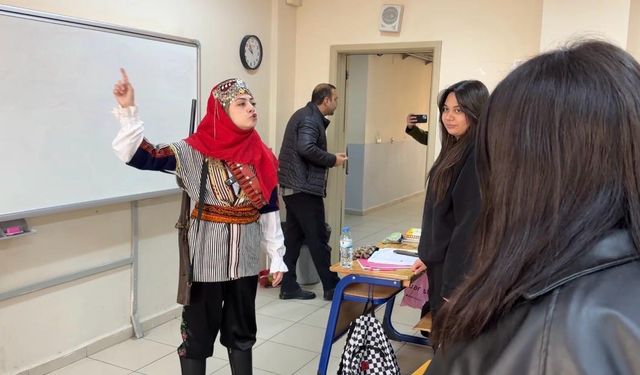 Kahramanmaraş’ın kurtuluşu okullarda anlatıldı