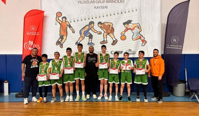 Kahramanmaraşlı gençler Türkiye Yarı Finallerine yükseldi