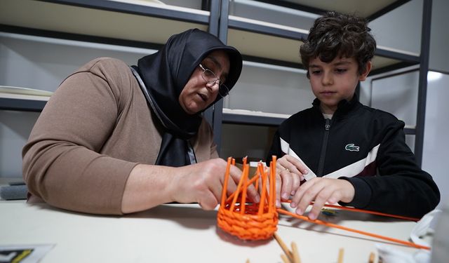Kahramanmaraş’ta anne ve çocuklar atölyede buluştu