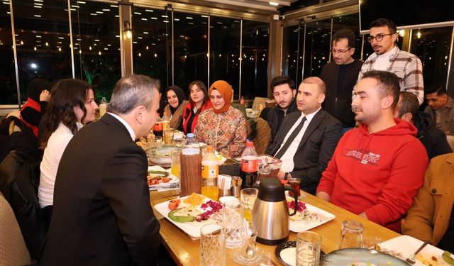 Kahramanmaraş’ta gençler iftar sofrasında buluştu