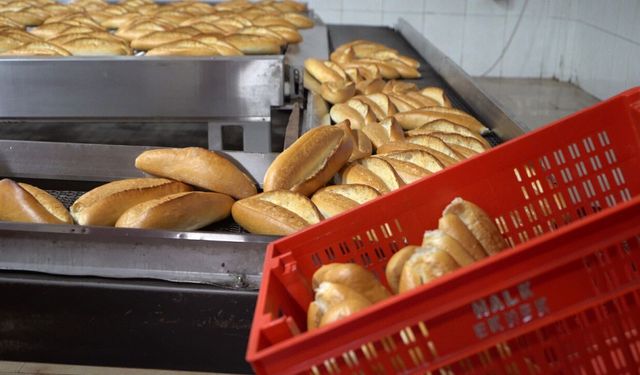 Kahramanmaraş’ta iftar sofraları için 50 bin ekmek üretiliyor