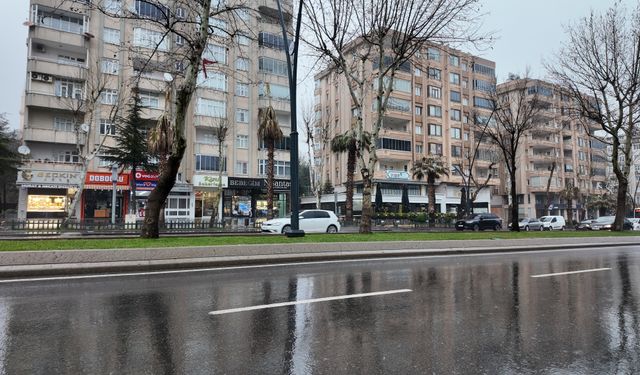 Kahramanmaraş’ta Kuvvetli Sağanak Uyarısı: Hazırlıksız Dışarı Çıkmayın