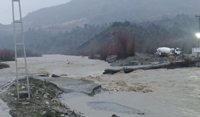 Kahramanmaraş’ta sağanak taşkınlara yol açtı