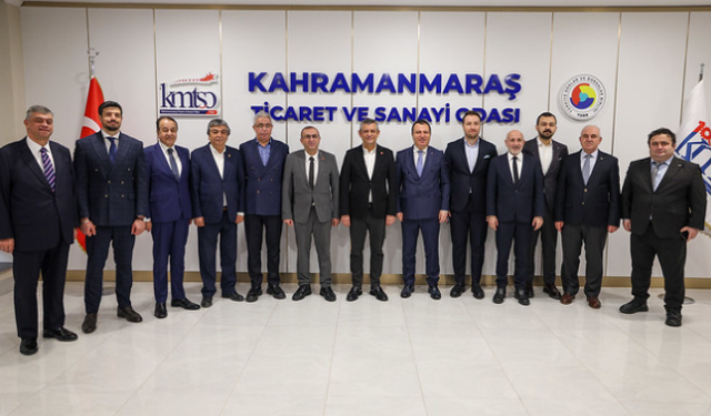 Özgür Özel, Kahramanmaraş’ta STK’larla bir araya geldi