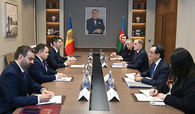 Azerbaycan, İran'daki tüm diplomatik personelini geri çekiyor