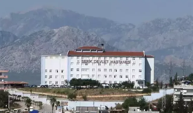 Antalya'da hasta yakınları doktor ve hemşireye saldırdı