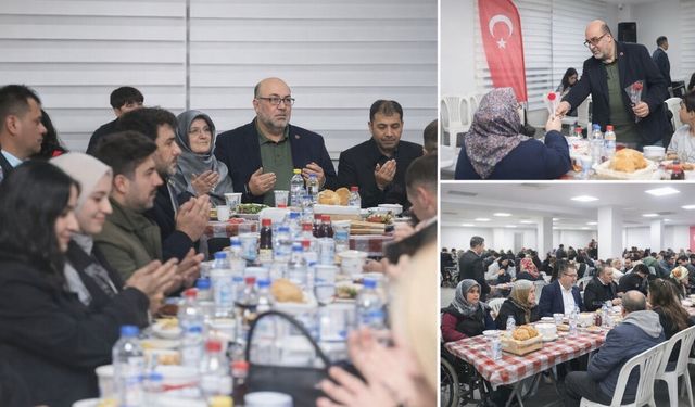 Başkan Akpınar engelli vatandaşlarla iftar sofrasında buluştu