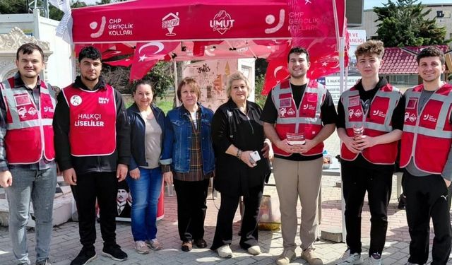 CHP Kahramanmaraş Onikişubat'ta üye kayıt standı açtı