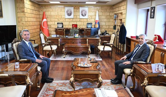 Kahramanmaraş’ta Vali Ünlüer’den Rektör Okumuş’a ziyaret