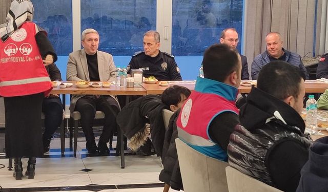 Kahramanmaraş Afşin’de Dünya Yetimler Günü’nde anlamlı iftar buluşması