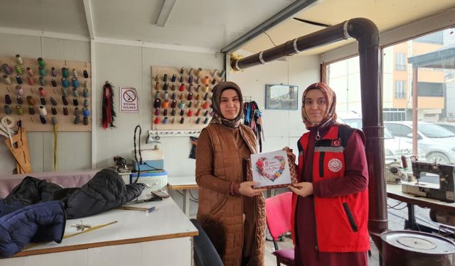 Kahramanmaraş Elbistan’da kadın esnaflara 8 Mart ziyareti