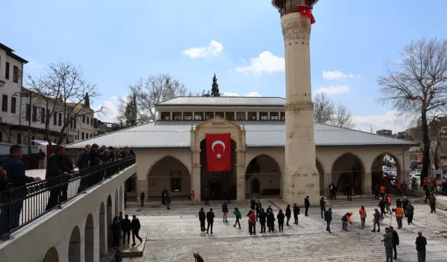 Kahramanmaraş Ulu Cami Kadir Gecesi’nde yeniden ibadete açıldı