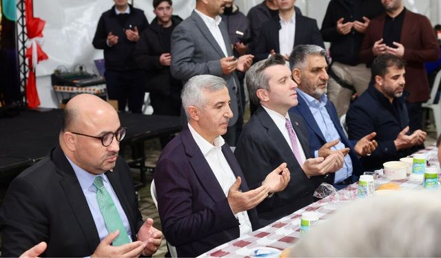 Kahramanmaraş Valisi Ünlüer, Özge Ailesi'nin iftar çadırını ziyaret etti