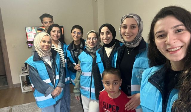 Kahramanmaraşlı öğrenciler erzak kolilerini ulaştırdı