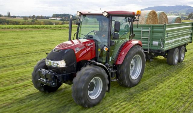 Kahramanmaraş’ta Case marka traktör icradan satışa çıkarıldı