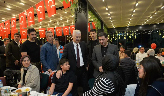 Kahramanmaraş’ta emniyet müdürü Hasan Yiğit çocuklarla iftarda buluştu