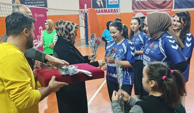 Kahramanmaraş’ta “Evinin Sultanları” voleybol turnuvası sona erdi