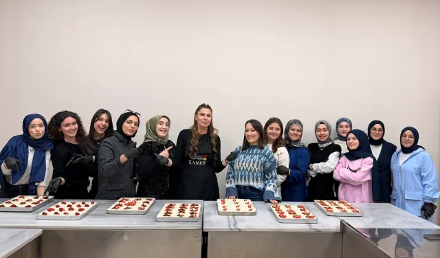 Kahramanmaraş’ta gençler Ramazan’ın geleneksel tatlısını öğrendi