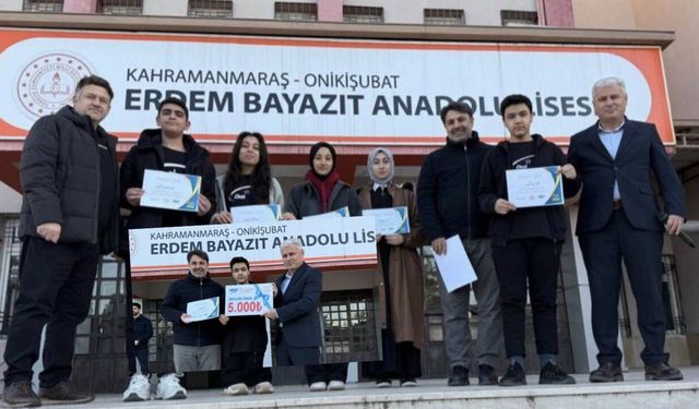 Kahramanmaraş’ta öğrencilere 5 bin TL ödül verildi