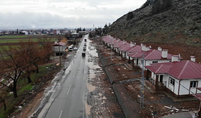 Kahramanmaraş’ta Şehir Merkezine Yakın Yeni Deprem Konutları Teslim Edildi