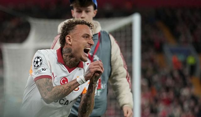 Liverpool-Galatasaray Maçında Korkutan An: Lang Sakatlandı mı, Kolu mu Kırıldı?