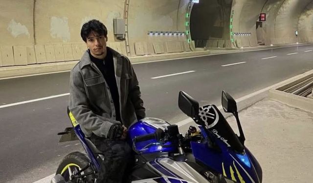 Antalya'da otomobil ile motosikletin çarpıştığı kazada üniversiteli Deniz öldü