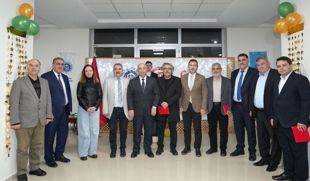 Rektör İsmail Bakan öğrencilerle iftar programında buluştu