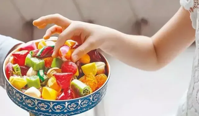 Yapışkan Şekerler Dişleri Tehdit Ediyor