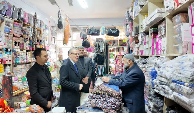 Yeniden Refah Partili Osmanağaoğlu Kahramanmaraş’ta esnafla buluştu