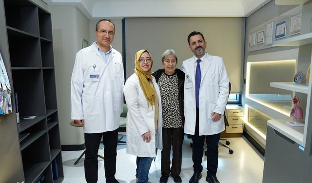 60 yıllık sigara kullanımı sonrası akciğer kanserini multidisipliner yaklaşımla yendi