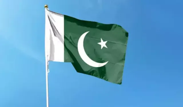 Pakistan'da mermer madeni çöktü: 9 ölü, 3 yaralı