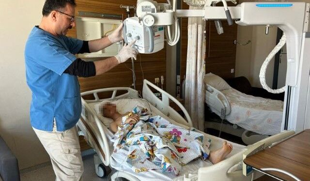 5 yaşındaki kuzeninin öldüğünden habersiz iyileşeceği günü bekliyor